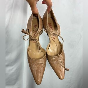 y2K Anne Klein tan oxford pointed toe heels size 8.5